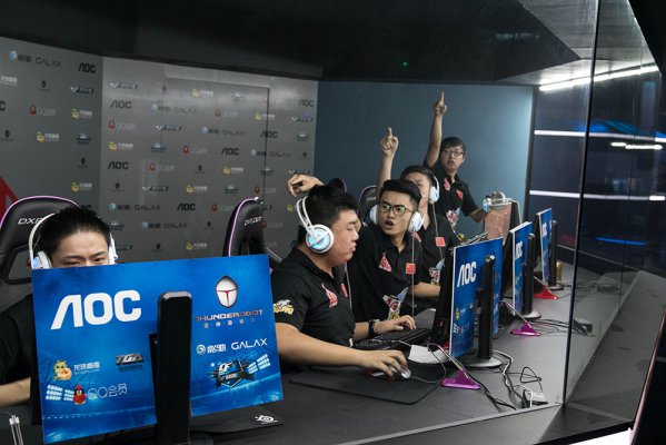 足球背景下 足球背景下