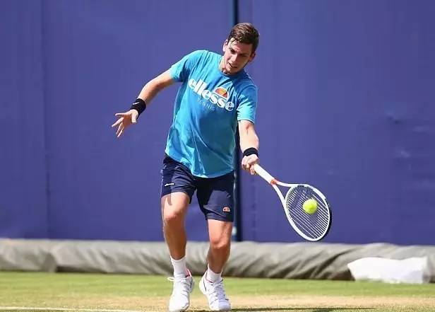 尝试滑雪运 尝试滑雪运